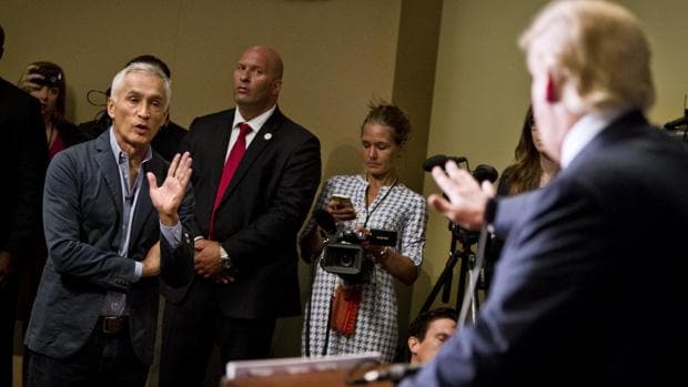 Trump expulsa al periodista Jorge Ramos de una rueda de prensa