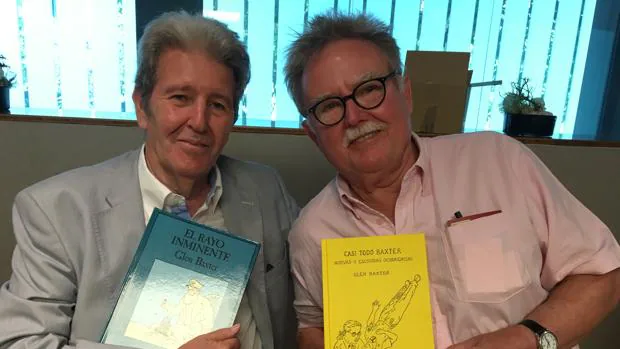El editor de Anagrama, Jorge Herralde, junto a Glen Baxter ayer en Barcelona