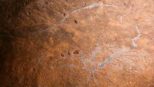 Hallan en una cueva de Rentería unos grabados paleolíticos únicos en la Península Ibérica