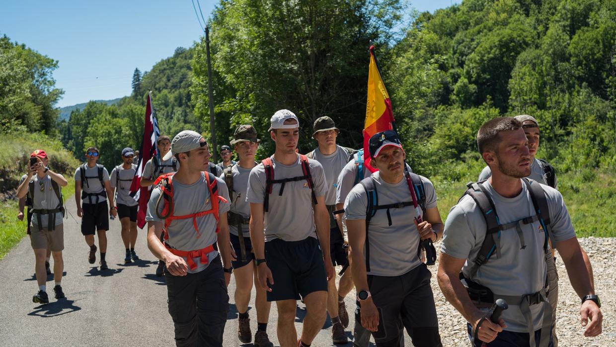 El grupo de militares que recorrerán el camino español