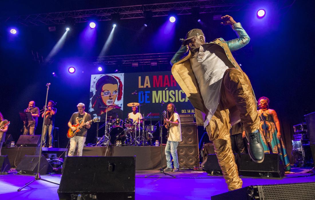 El cantante Alpha Blondy, durante su actuación en La Mar de Músicas