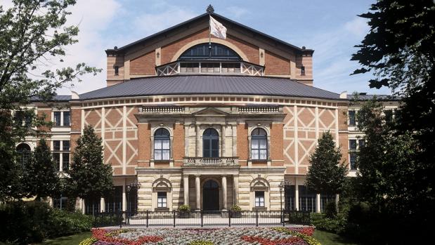 Fachada principal de Festspielehaus de Bayreuth, el teatro construido con las indicaciones de Wagner