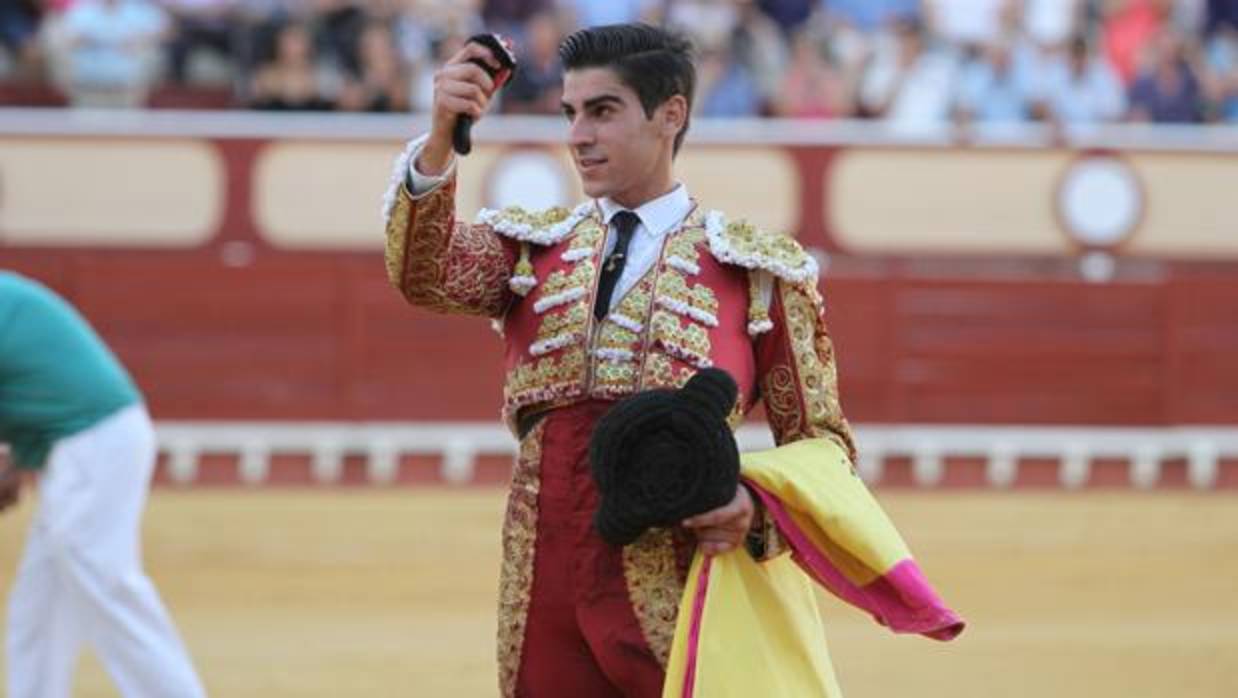 Oreja para Pacheco en su debut en la plaza de toros de El Puerto de Santa María