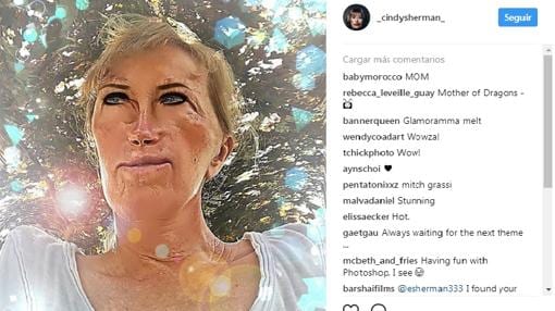 Cindy Sherman se pasa al «selfie» en Instagram