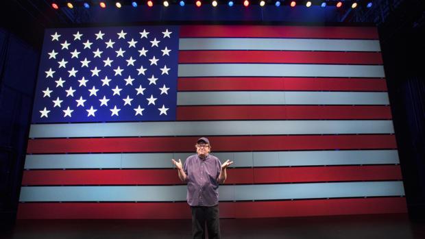 Michael Moore se estrella en Broadway