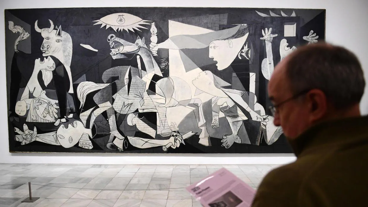 El «Guernica», expuesto en el Museo Reina Sofía