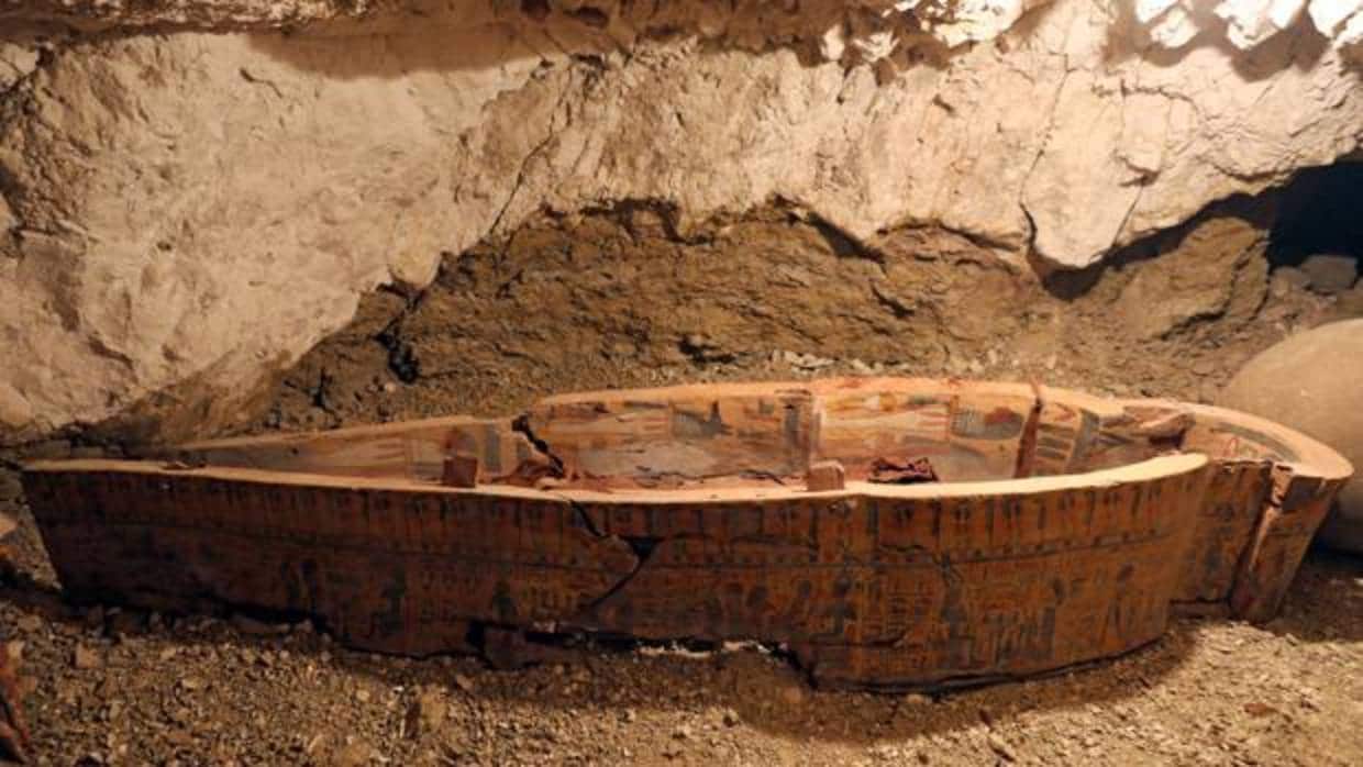 Un sarcófago descubierto en la tumba de Amenemhat