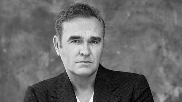 Escucha lo nuevo de Morrissey: «Spent the day in bed»