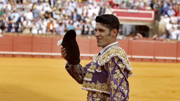 Talavante sustituye a Manzanares y hace doblete en Sevilla