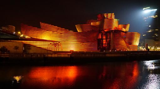 El Guggenheim se transforma en el lienzo de una espectacular fantasía visual y sonora