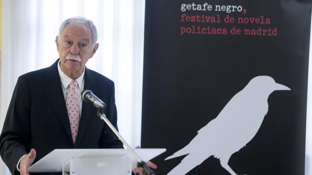 Eduardo Mendoza, sobre Cataluña: «Están yendo hacia un camino perjudicial para todo el mundo, es un lío que va a acabar mal»