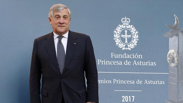 Antonio Tajani: «Hay algunos en Europa, populistas y nacionalistas, que gastan esfuerzos y recursos en separarnos»