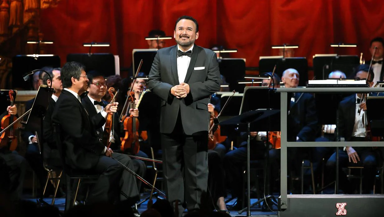 El tenor mexicano Javier Camarena durante el concierto ofrecido en el Teatro de la Zarzuela