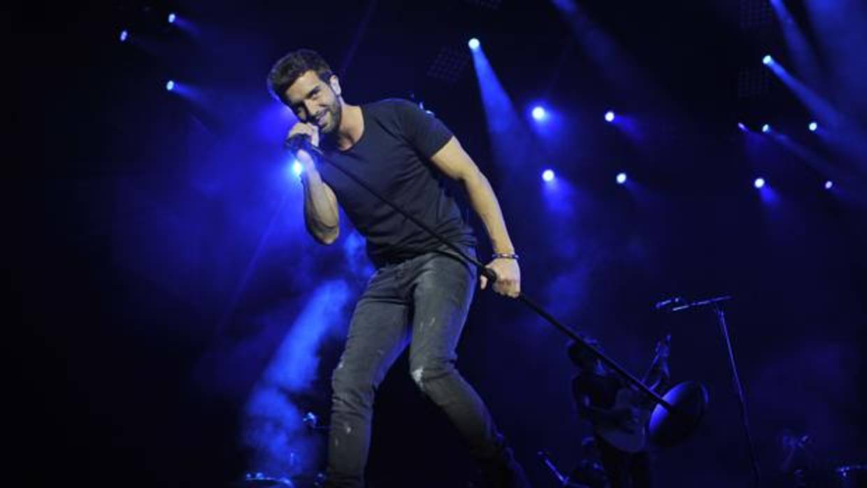 El cantante Pablo Alborán en uno de sus conciertos