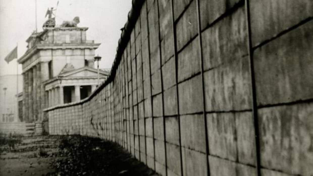 Imagen del Muro de Berlín, a la altura de la Puerta de Brandeburgo