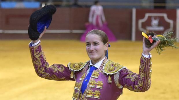 Rocío Romero corta una oreja en su debut en Vistalegre