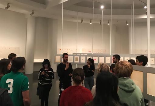 Visita guiada organizada por Koyac a la exposición «Poesia Bossa» en el MACBA