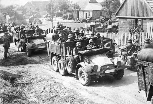 Las divisiones mecanizadas alemanas avanzan hacia Polonia