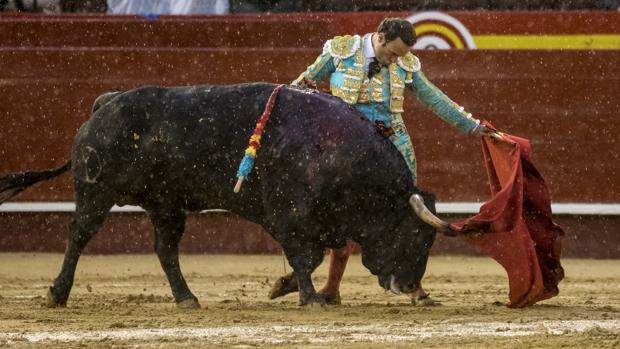 El maduro clasicismo de Ferrera en la Feria de Fallas