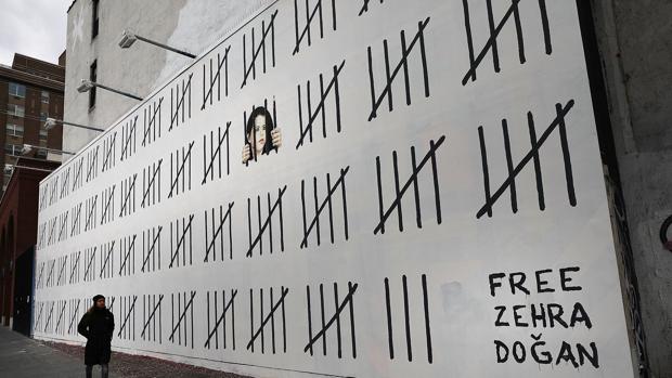 Aparecen dos nuevos murales de Banksy en Nueva York