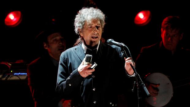 Bob Dylan convierte en himno gay la canción «She’s Funny That Way»