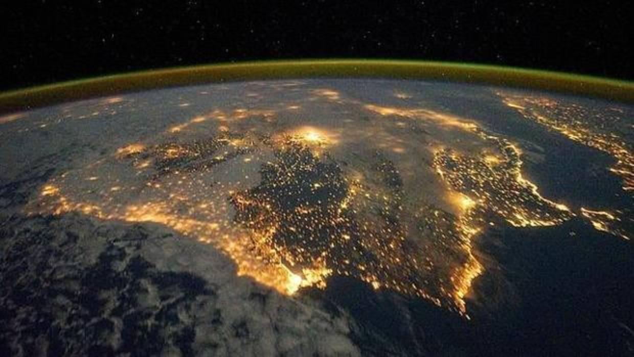 Imagen de la Península Ibérica tomada por Observatorio Terrestre de la Nasa