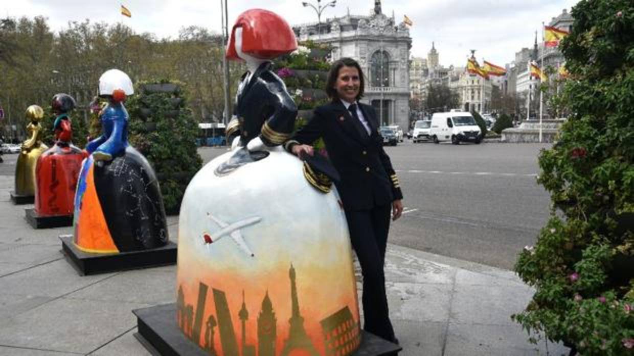 La «Menina Comandante», ubicada junto al Ayuntamiento de Madrid