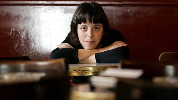 «Las órdenes»: Pilar Adón, cuidar de los otros