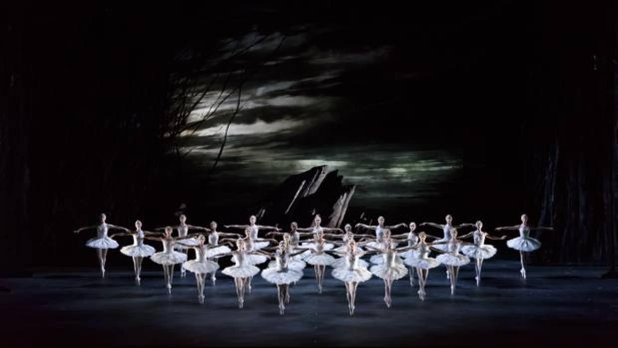 «El lago de los cisnes» del Royal Ballet