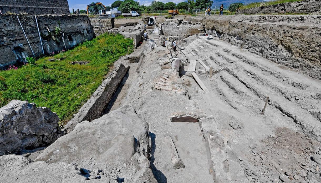 Las nuevas excavaciones en Pompeya han dejado al descubierto tres edificios con grandes balcones