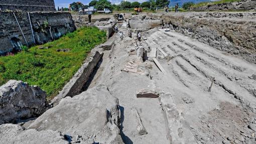 Las nuevas excavaciones en Pompeya han dejado al descubierto tres edificios con grandes balcones