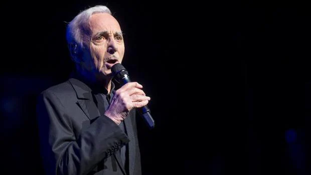 Charles Aznavour cancela su gira por motivos de salud