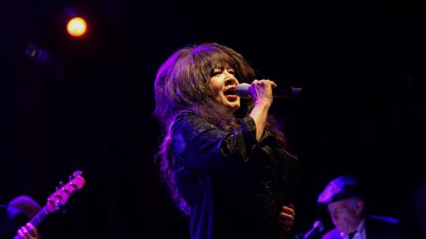 Ronnie Spector, cita con la historia en una noche de leyenda