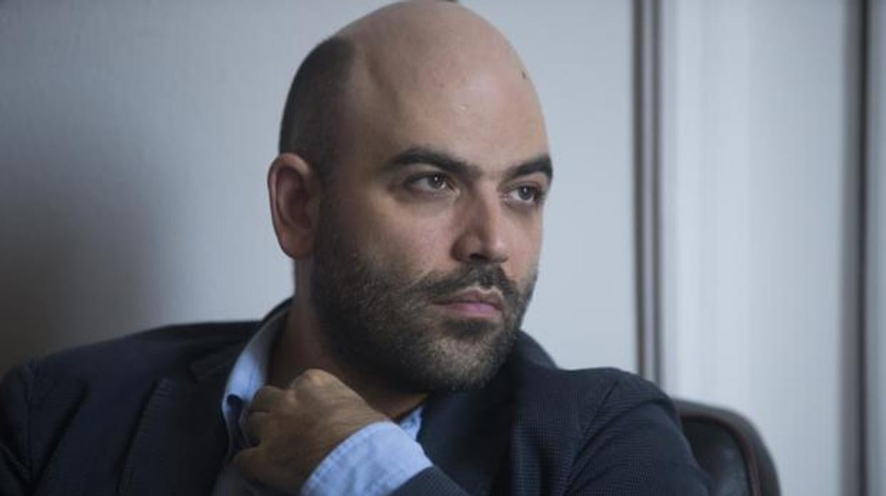 El escritor Roberto Saviano