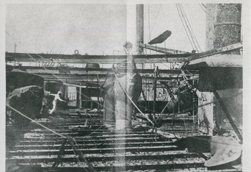 Restos del crucero «María Teresa», buque insignia de Cervera