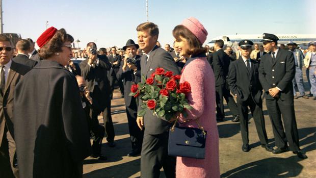 La historia oculta tras el traje de Jackie Kennedy en el asesinato de JFK