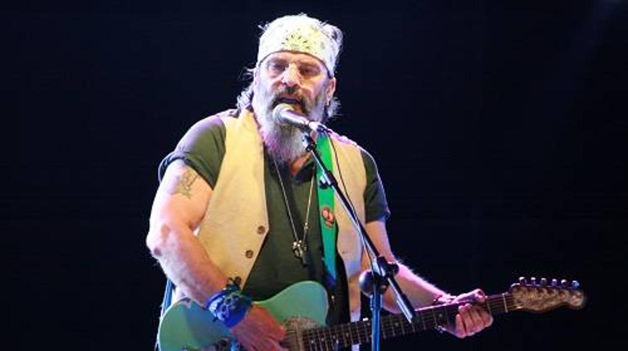 Steve Earle en un momento de su actuación en Huercasa 2018