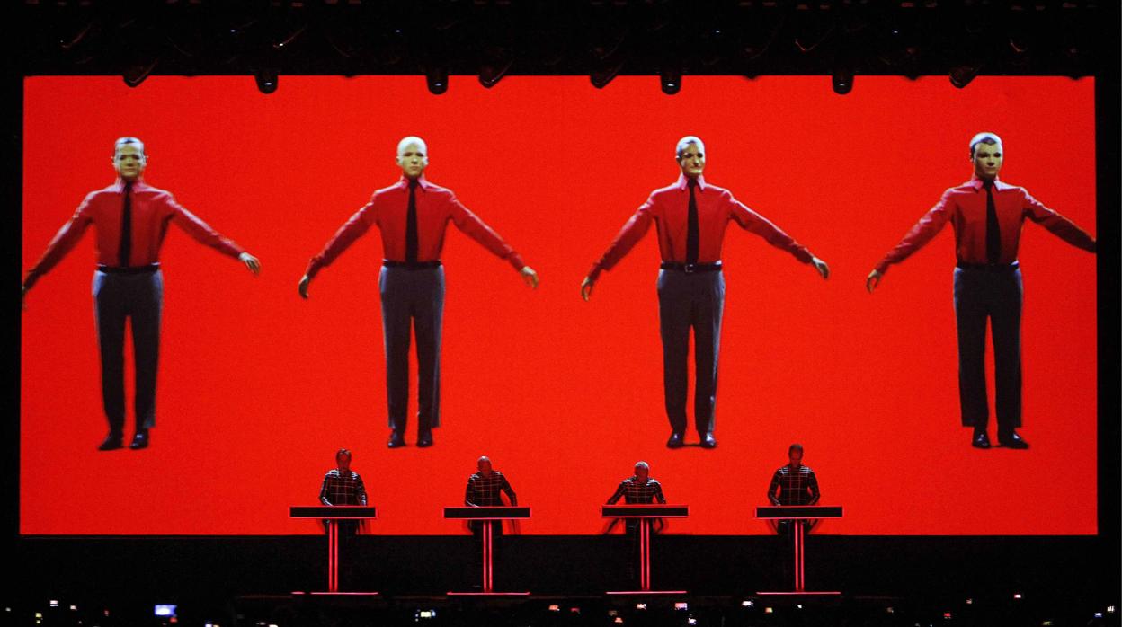 El grupo alemán Kraftwerk durante una actuación en el Sónar en 2013