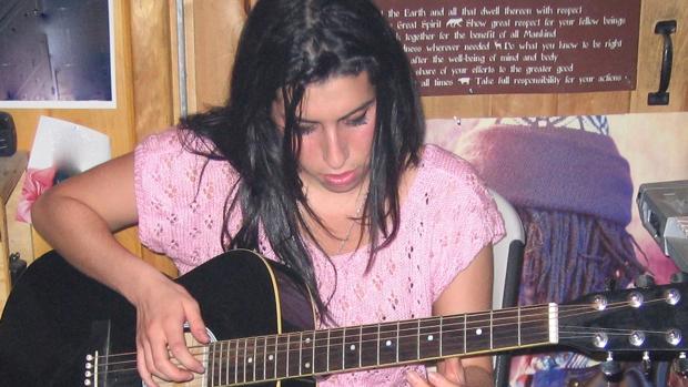 «Amy Winehouse pudo rehabilitarse, pero su padre dijo que no le hacía falta»