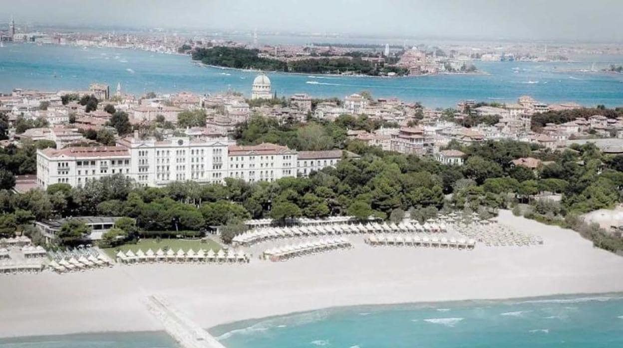 Vista genral del Hotel des Bains