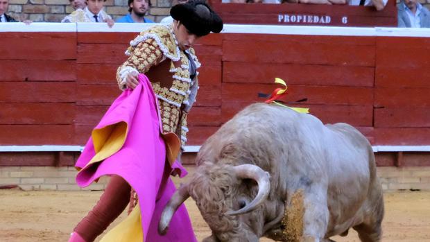 Miguel Ángel Perera indulta al toro «Sereno» en las Colombinas