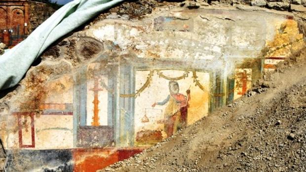 Aparece un fresco del dios Príapo en Pompeya, símbolo de la potencia y la riqueza