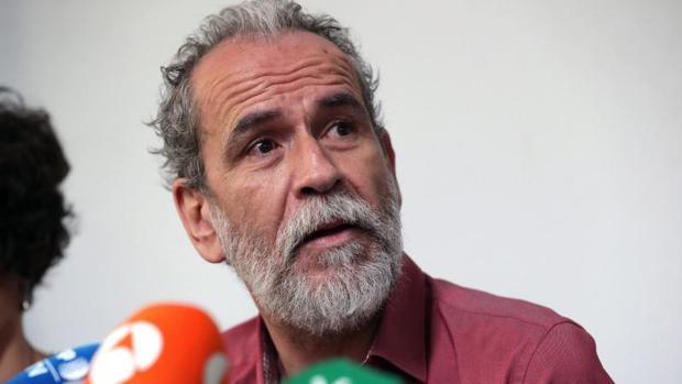 El abogado de Willy Toledo denuncia que la Policía no le ha permitido hablar con el actor