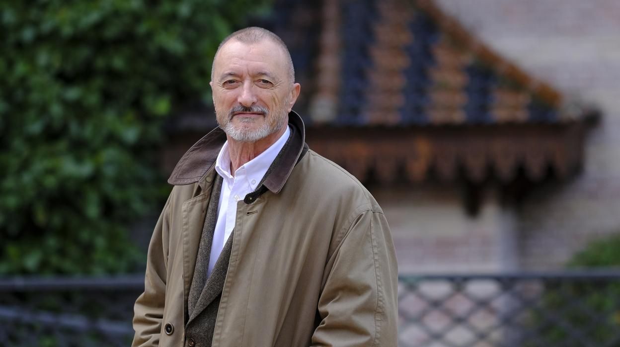 El escritor Arturo Pérez-Reverte