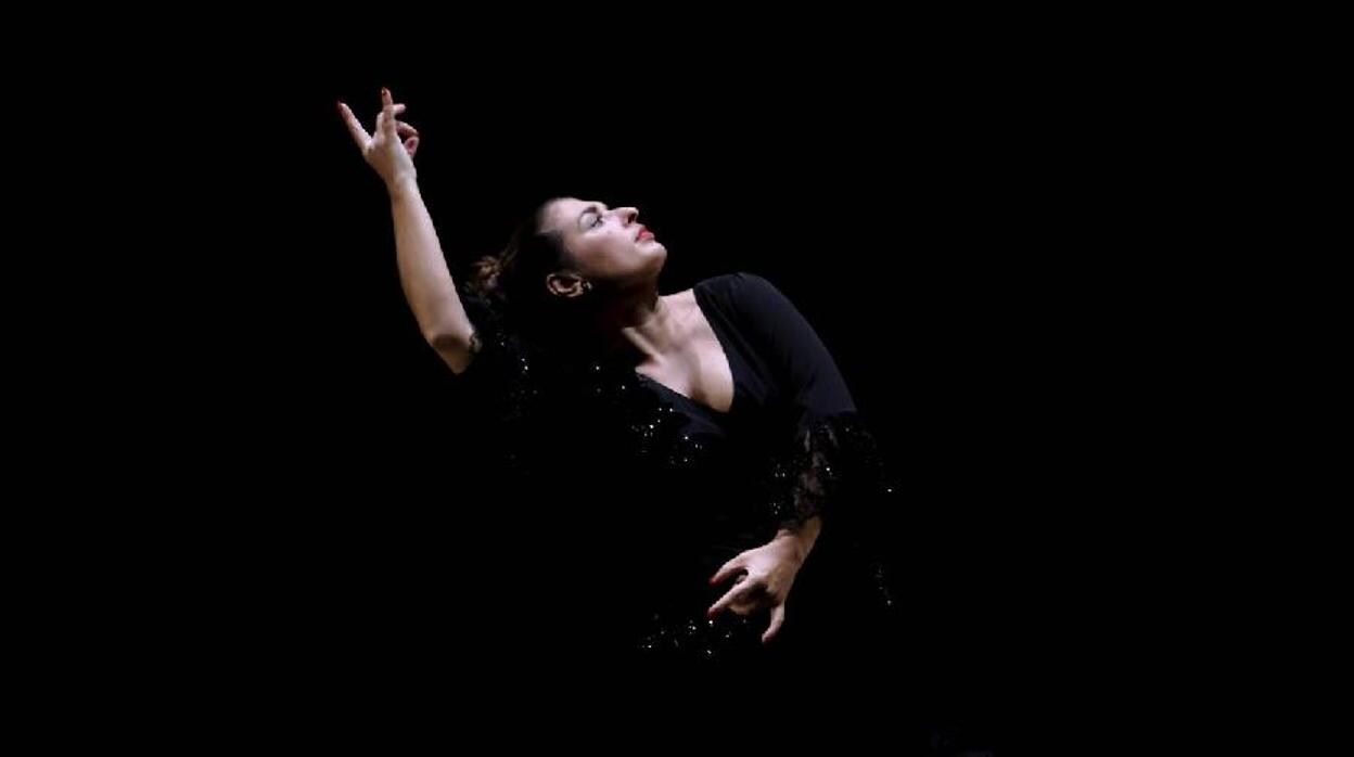 El baile de Pastora Galván en la Bienal de Flamenco