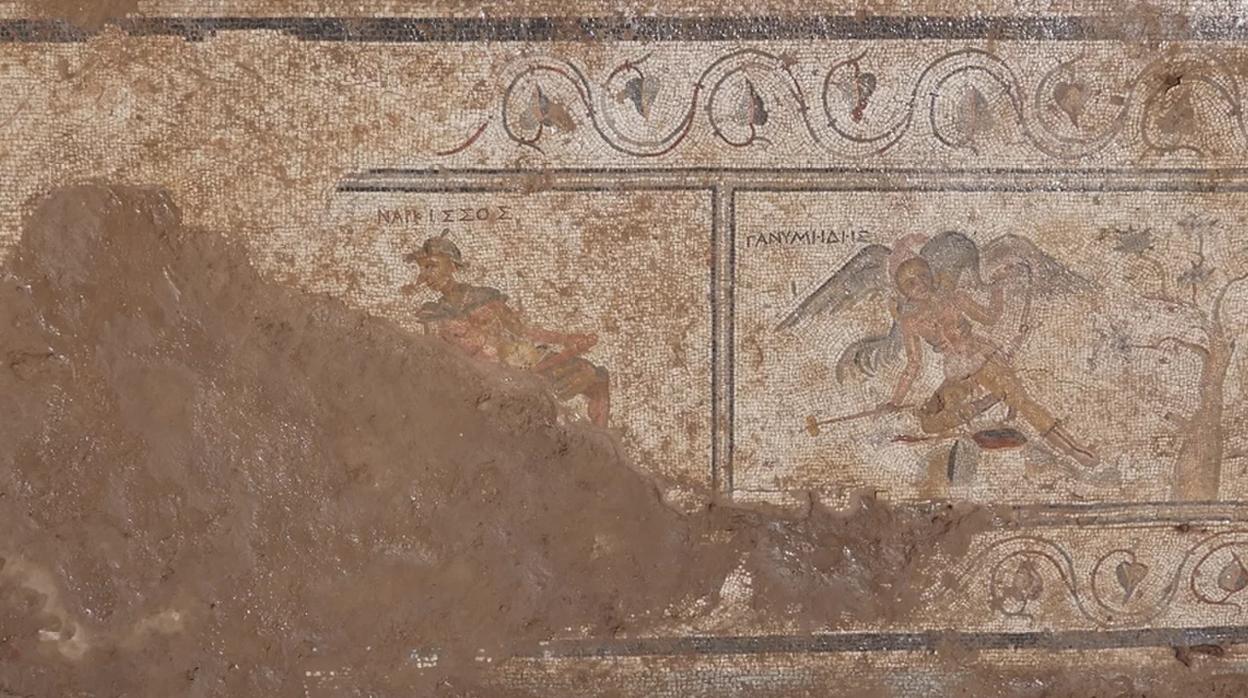 Uno de los mosaicos hallados que representa a Ganímedes