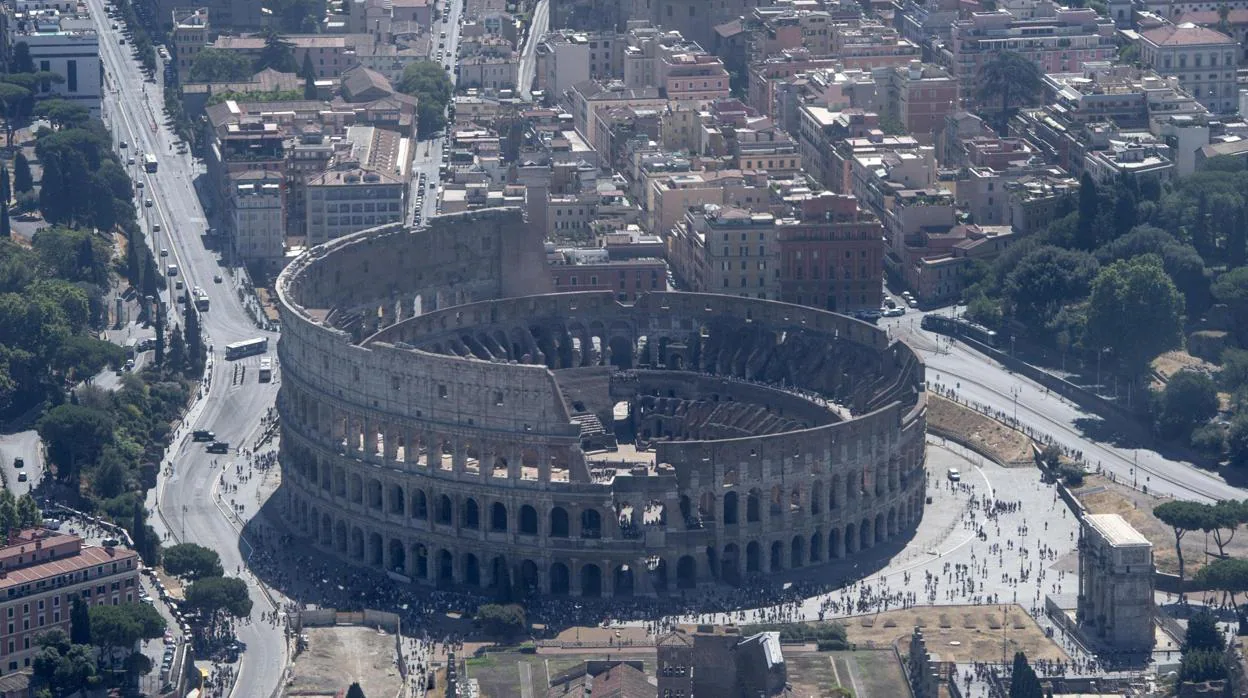 Vista aérea del Coliseo romano