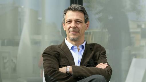 El novelista mexicano Álvaro Enrigue