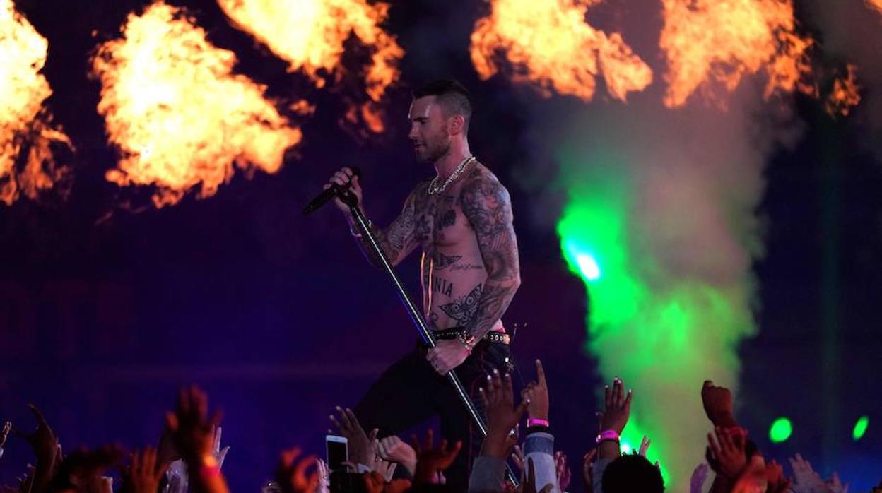 Maroon 5, el peor concierto de la historia de la Super Bowl