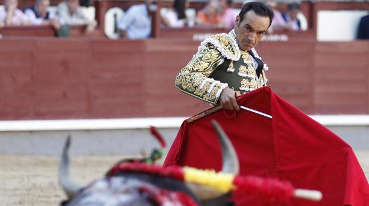 El Cid , que deja los ruedos esta temporada, se despide de Castellón